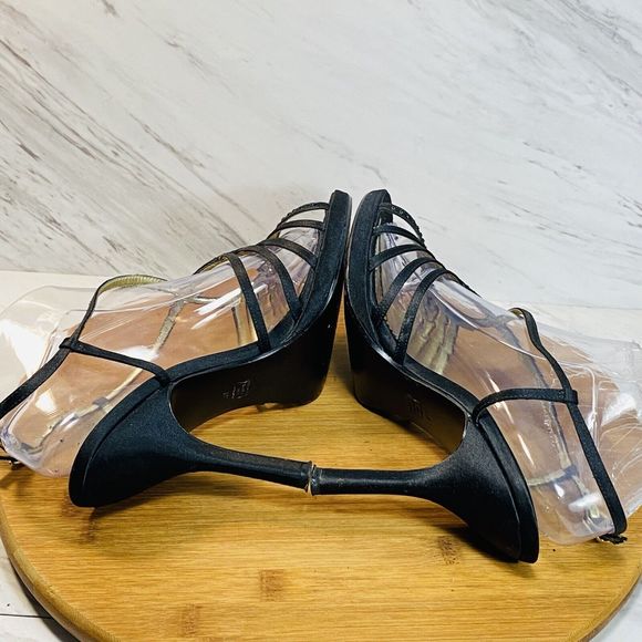 Nina Strappy High Heels 4.5” With Ankles Strap And Jewel Embellish Black Sz 9M - Picture 6 of 8